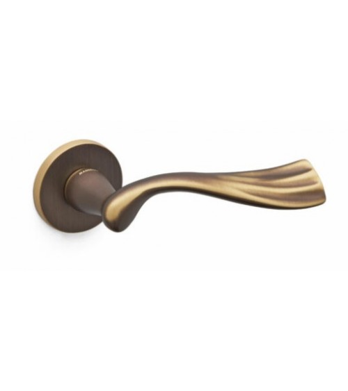Poignée de porte bronze sculpture Mandelli River poignée design