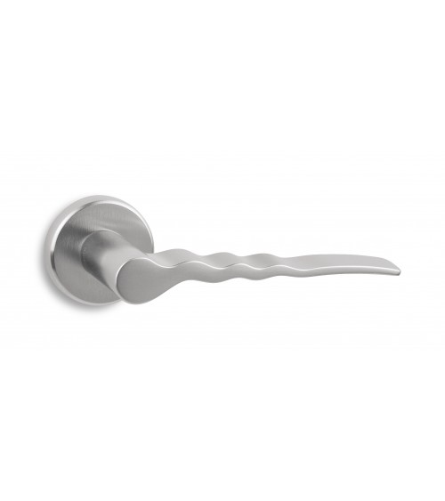 Poignée de porte chrome satiné Ento Flow poignée design