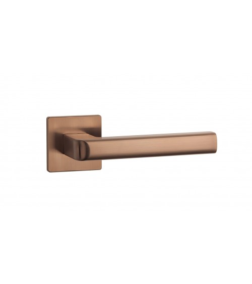 Poignée de porte cuivre SALICE quincaillerie design
