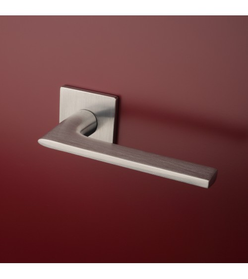 Poignée de porte chrome brossé SALVIA poignée design