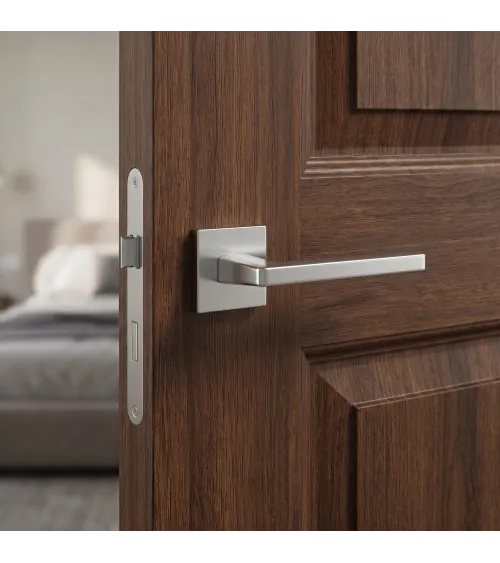 Poignée de porte chrome satiné PYROLA quincaillerie design