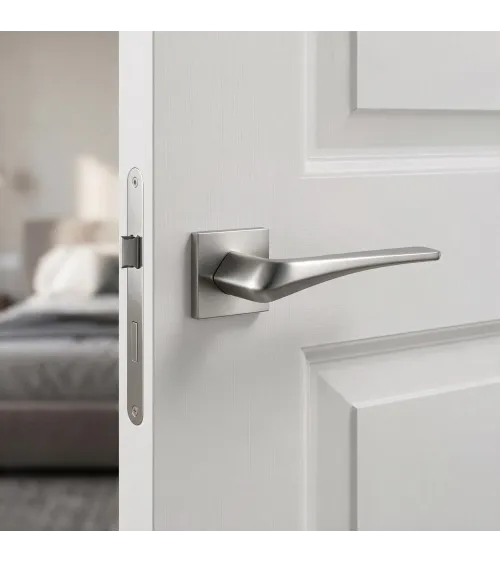 Poignée de porte chrome satiné Heavy quincaillerie design