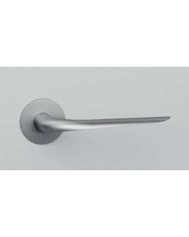 Poignée de porte en laiton Mandelli Coupé poignée design