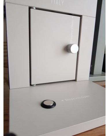 Butée de porte magnétique Verum Stoppino Open - innovation 2023 - très discret -  poignée design