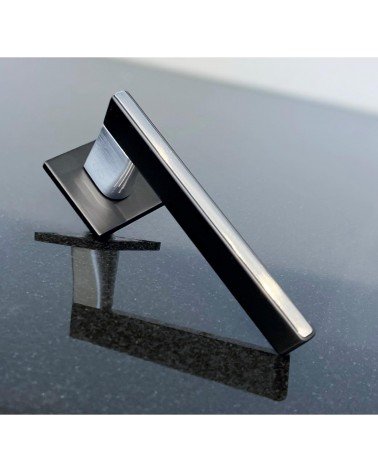 Poignée de Porte Noire et doré Ferrara carré -  poignée design