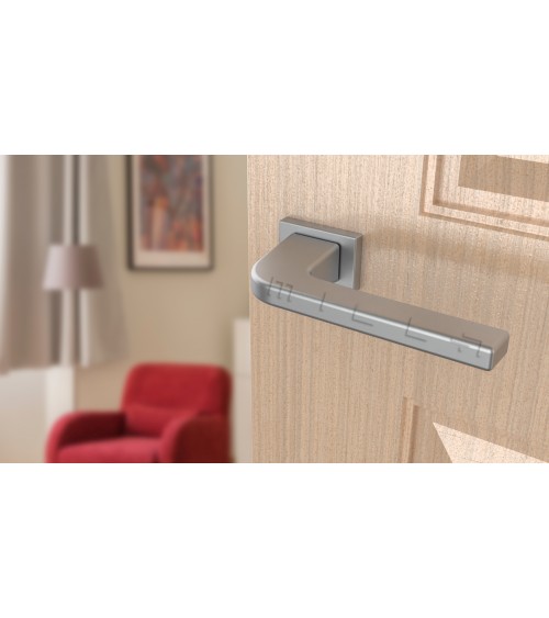 Poignée de porte chrome satiné ISMENA quincaillerie design
