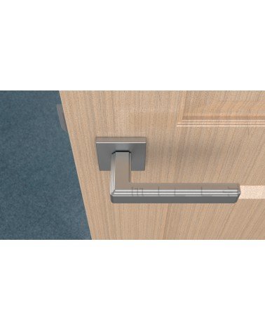 Poignée de porte sur plaque carrée RAFLESIA poignée design montée sur une porte en bois