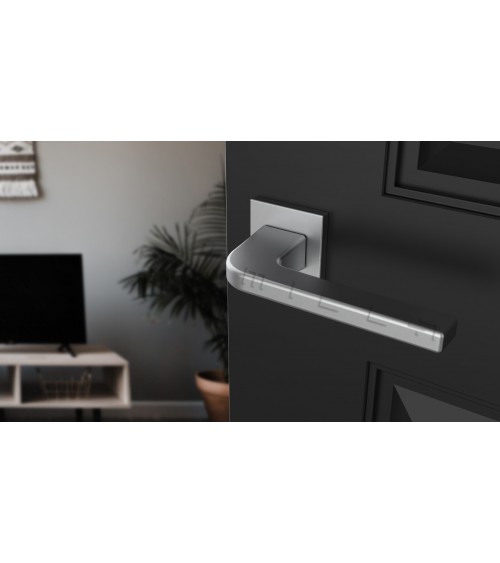 Poignée de porte chrome satiné ISMENA poignée design