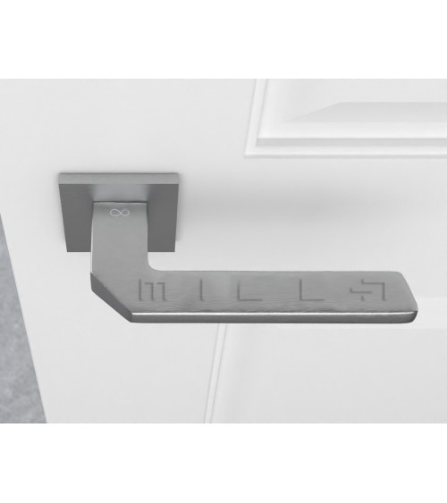 Poignée de porte chrome satiné ETNA quincaillerie design