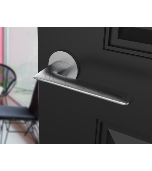 Poignée de porte chrome brossé Line GIULIA poignée design