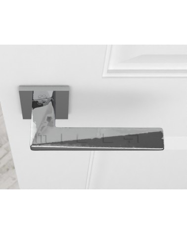 Poignée de porte chrome poli DIAMANT poignée design vue de haut montée sur une porte