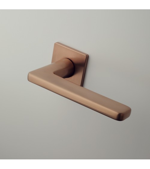 Poignée de porte en zamak SETIA quincaillerie design couleur 3
