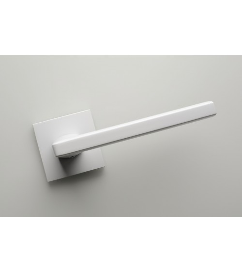 Poignée de porte blanche PYROLA quincaillerie design