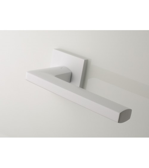Poignée de porte blanche PYROLA quincaillerie design