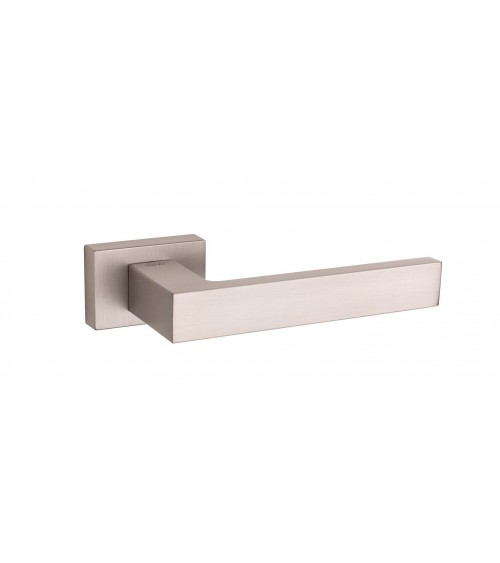 Poignée de porte plaque rectangulaire TUPAI 2275 poignée design