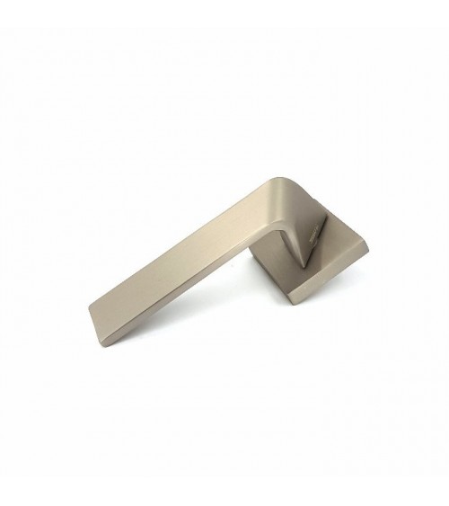 Poignée de porte Buzz QR à rosace clé I -  quincaillerie design