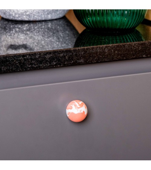 Bouton de meuble en bois de hêtre rouge cerise poignée design
