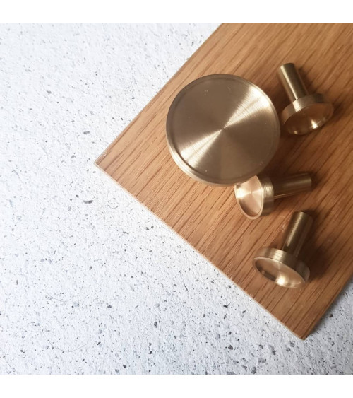 Bouton de meuble en laiton INA poignée design