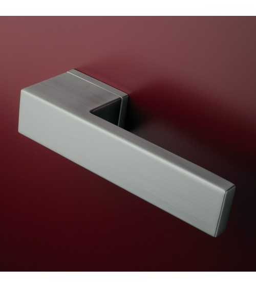 Poignée de porte chrome satiné CARLINA poignée design