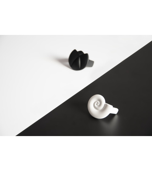 Poignée de meuble noire mat CALDO poignée design