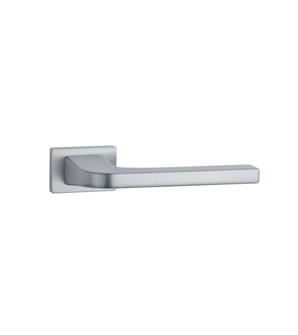 Poignée de porte chrome satiné ISMENA quincaillerie design