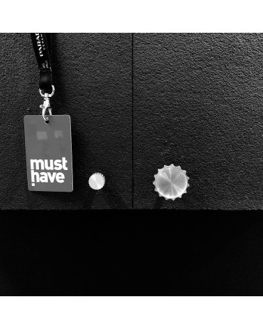 Bouton de meuble LEXI poignée design sur fond noir