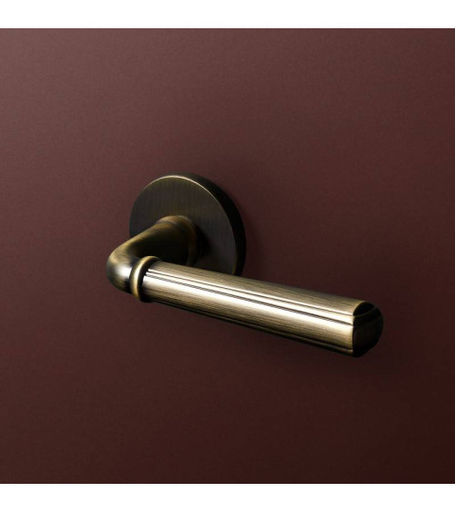 Poignée de porte rétro CASCADA sur plaque ronde -  poignée design