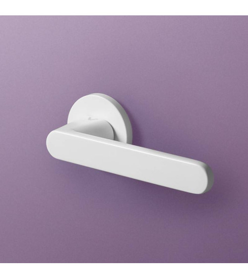 Poignée de porte blanche Nesh quincaillerie design