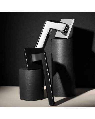 Poignée de Porte Noire pour une allure sophistiquée - Modèle EVER