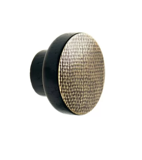 Poignée de meuble en bois vernis noir laiton