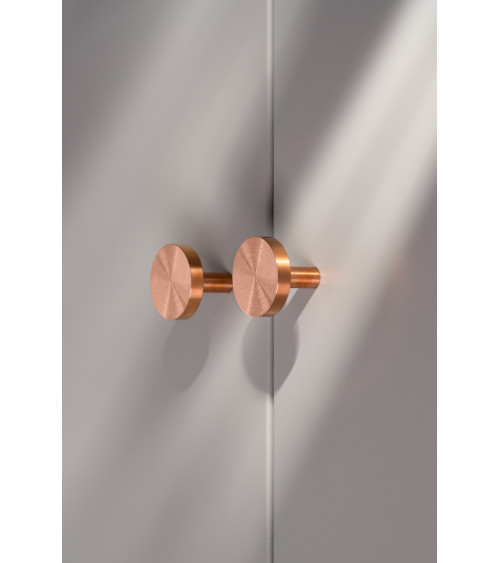 Bouton de meuble en laiton NENA M poignée design