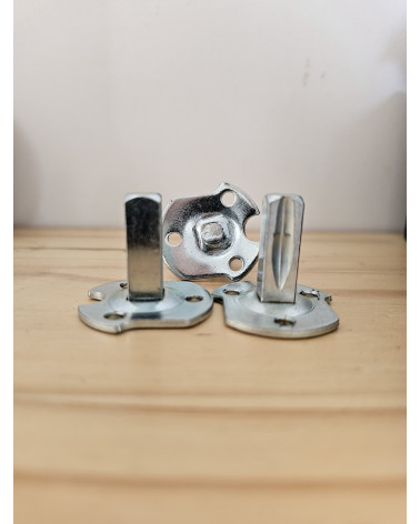 Platine percée de fixation avec tige carrée pour poignée de porte