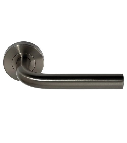 poignée de porte sur une rosace ronde de couleur anthracite pour espace publique