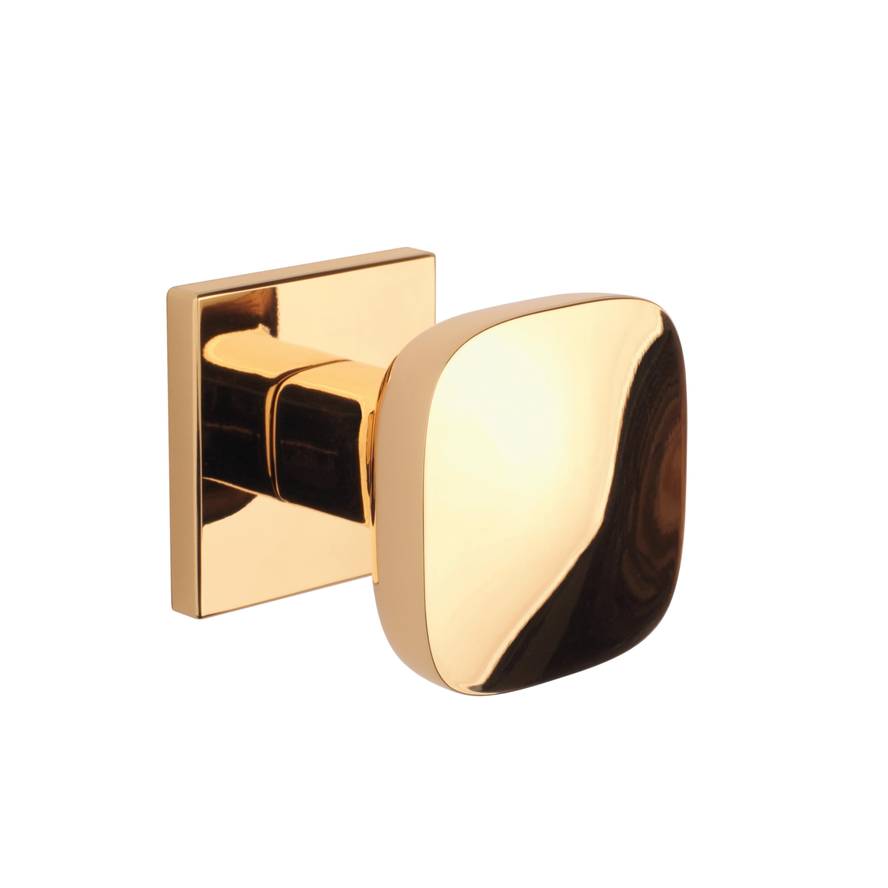 Bouton de porte design de chez Milla poignées pour harmoniser le thème de sa cuisine