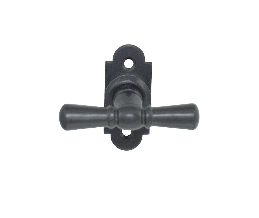 crémone de fenêtre au style rustique pour un intérieur rétro et champêtre disponible en finition rouille et vieux fer