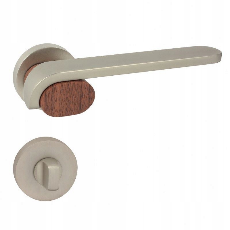 poignée de porte originale sur plaque cachée d'aspect bois
