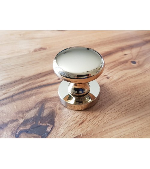 poignée de porte ronde un design rétro pour ce bouton de porte vendue par milla poignées